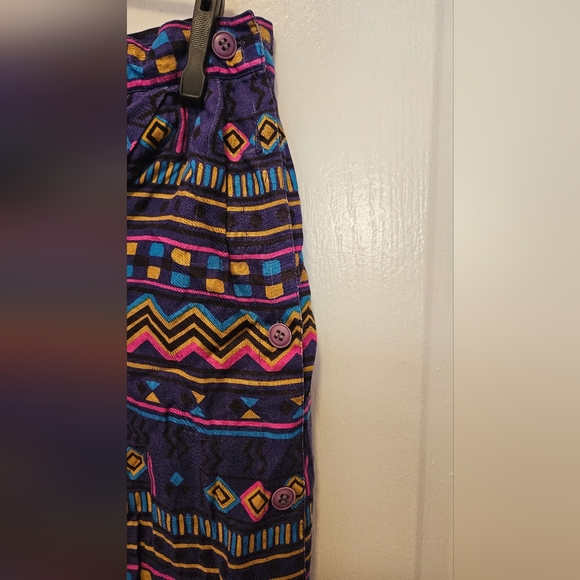 Vintage Purple Midi Skirt - 90s retro patterns with buttons down the side - Picture 3 of 11